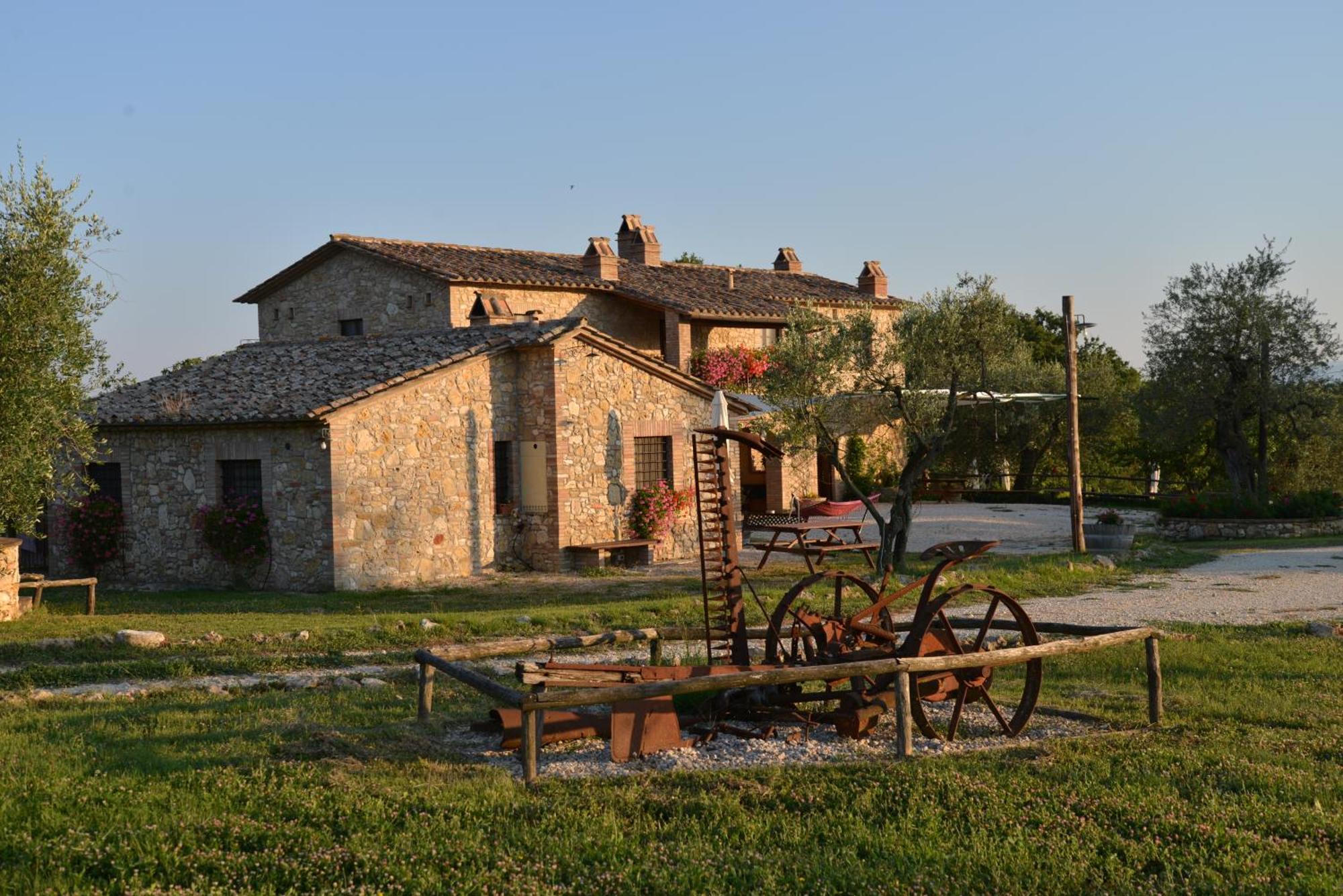 Agriturismo Podere Dell' Olmo Амелиа Экстерьер фото